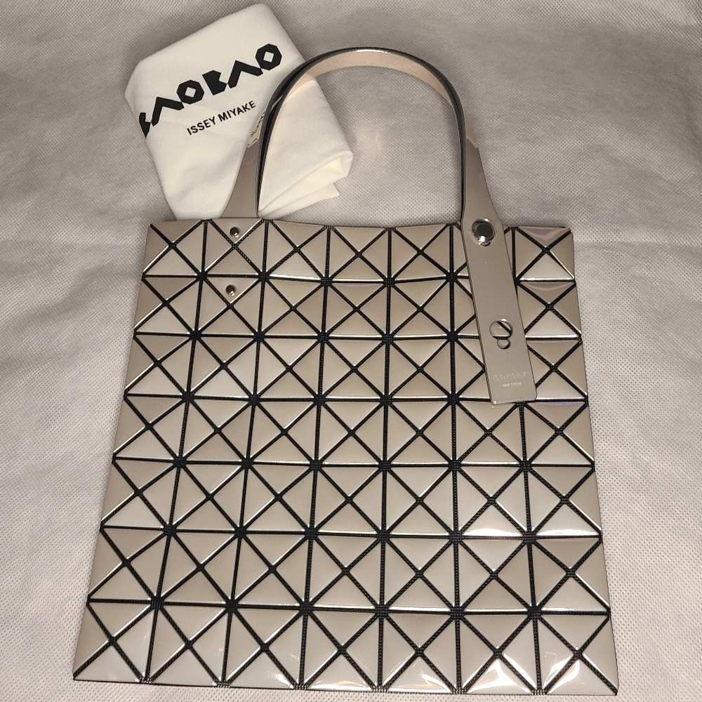 Bao Bao Issey Miyake Small Tote - Platinum White